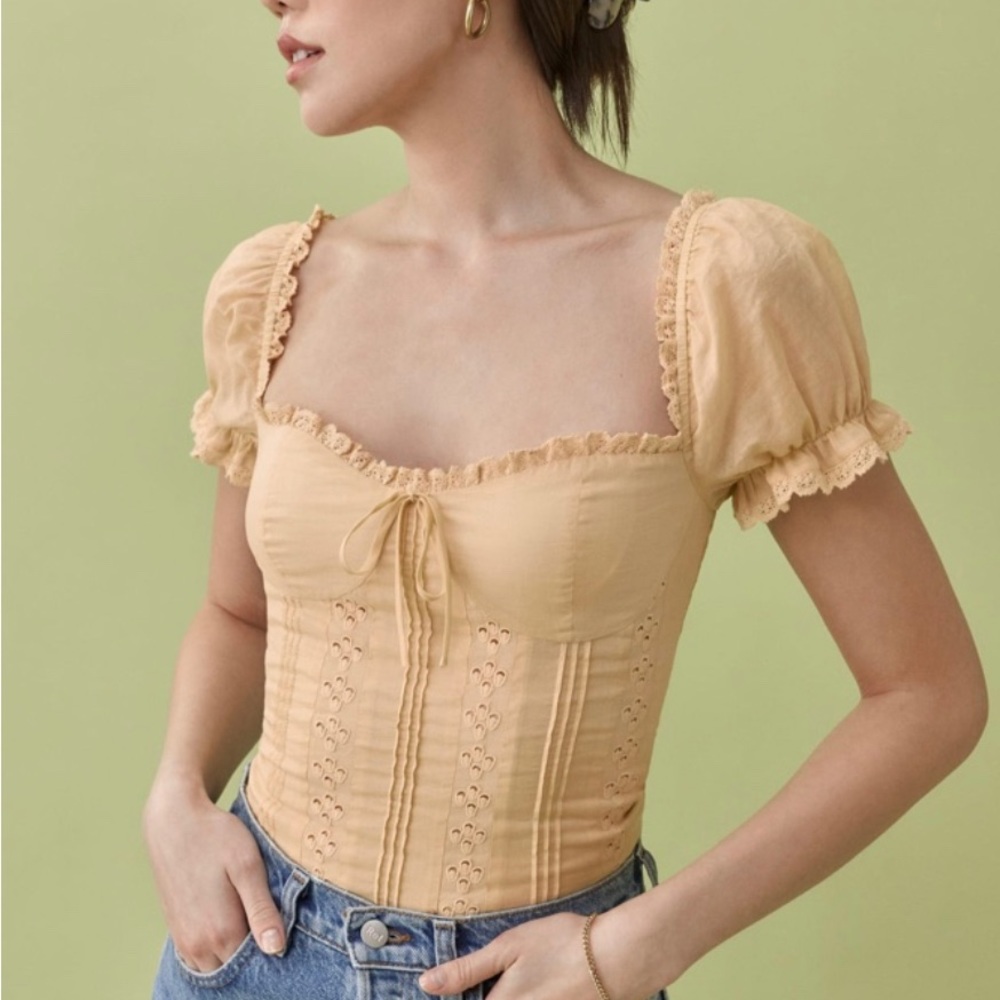 Reformation Miraflores Top in Parmesan size 8